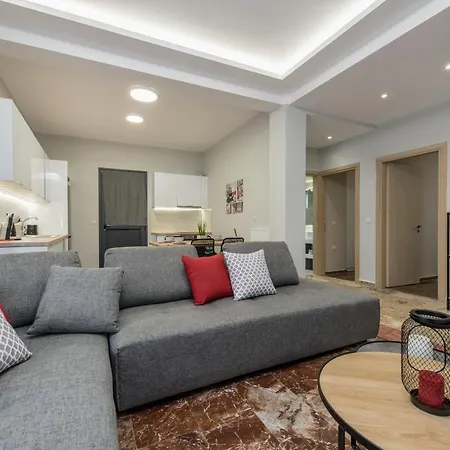 Bright & Stunning Flat In The City Centre Zakynthos Town Exterior photo