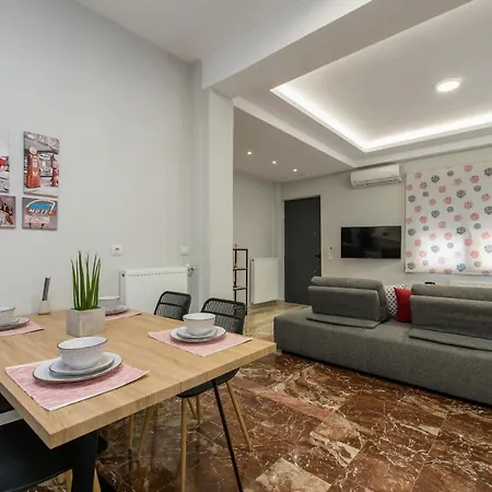 Bright & Stunning Flat In The City Centre Zakynthos Town Exterior photo