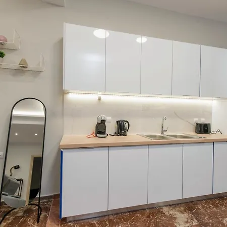 Bright & Stunning Flat In The City Centre Zakynthos Town Exterior photo